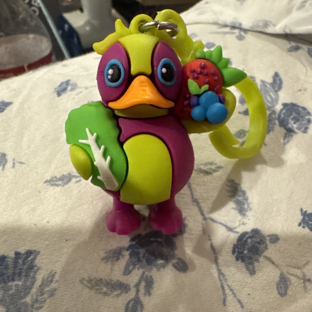 Kids Heart Challenge "Pepper" Keychainβ 2024-25 Fruit Duck
